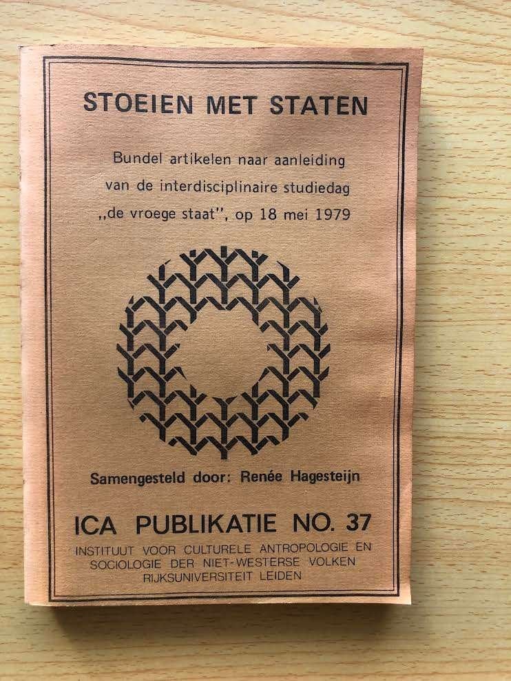 Bundel artikelen over 'vroege staten', Ophalen of Verzenden, Gelezen, Renée Hagesteijn