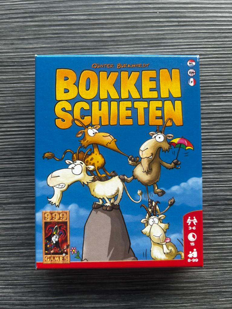 Verschillende spellen van 999 games (o.a. bonanza, minoes), Vijf spelers of meer, Ophalen of Verzenden, Zo goed als nieuw