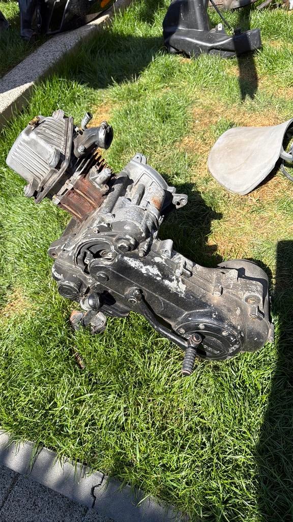 Piaggio zip 4t 50cc blok heeft compressie, Ophalen of Verzenden, D, D, D