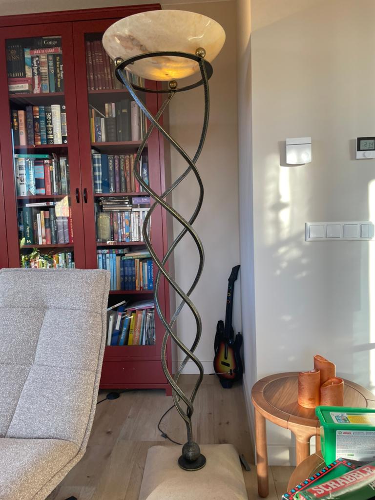 Staande vloerlamp terzani , smeedijzer en natuursteen, Huis en Inrichting, Lampen | Vloerlampen, Ophalen, Gebruikt, 150 tot 200 cm