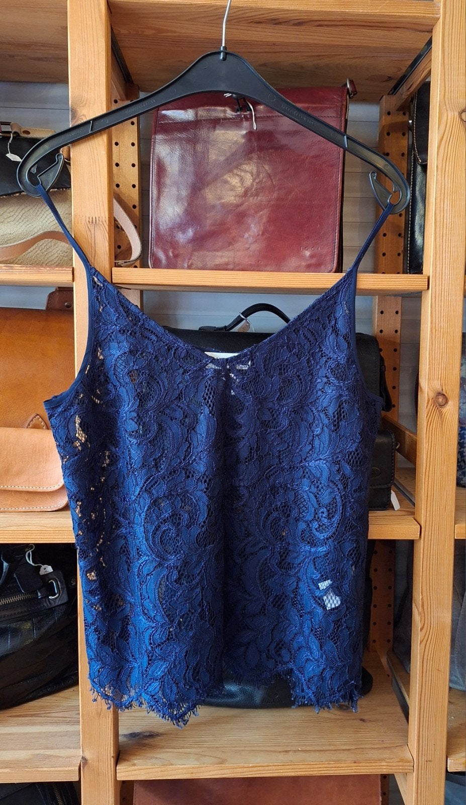 Mooie kanten Rosemunde top mt 40, Kleding | Dames, Maat 38/40 (M), Zo goed als nieuw, Rosemunde, Zonder mouw