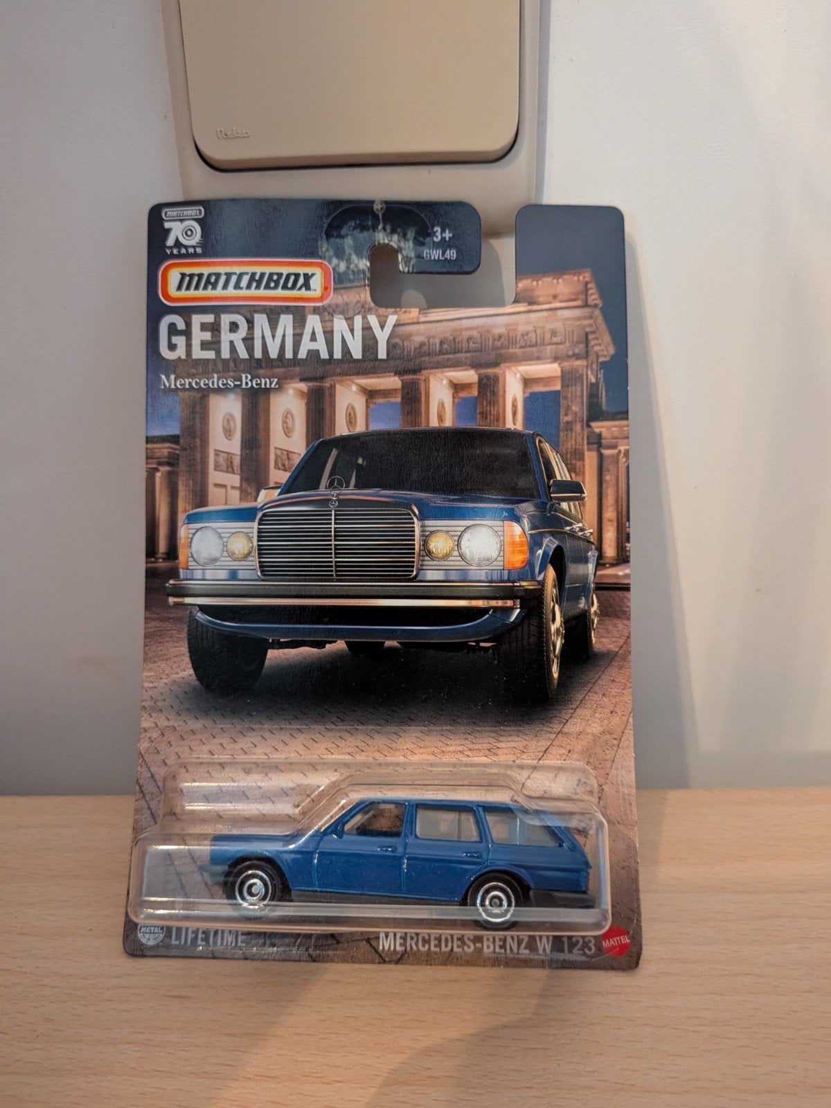 Matchbox Mercedes-Benz W123, Ophalen of Verzenden, Nieuw, Auto