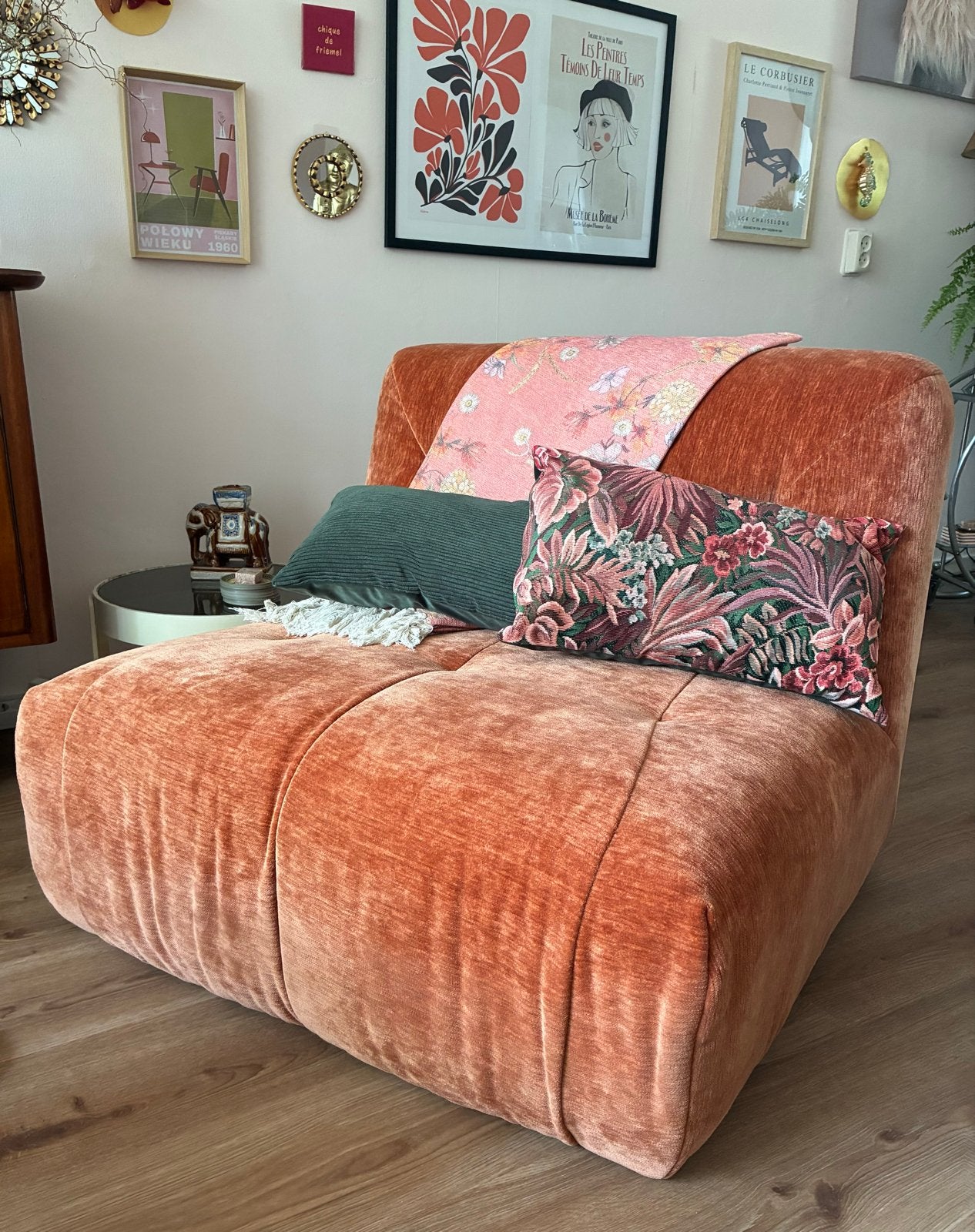 Dutchbone Element Fauteuil Oranje Velvet, Ophalen, Zo goed als nieuw, Stof, 75 tot 100 cm