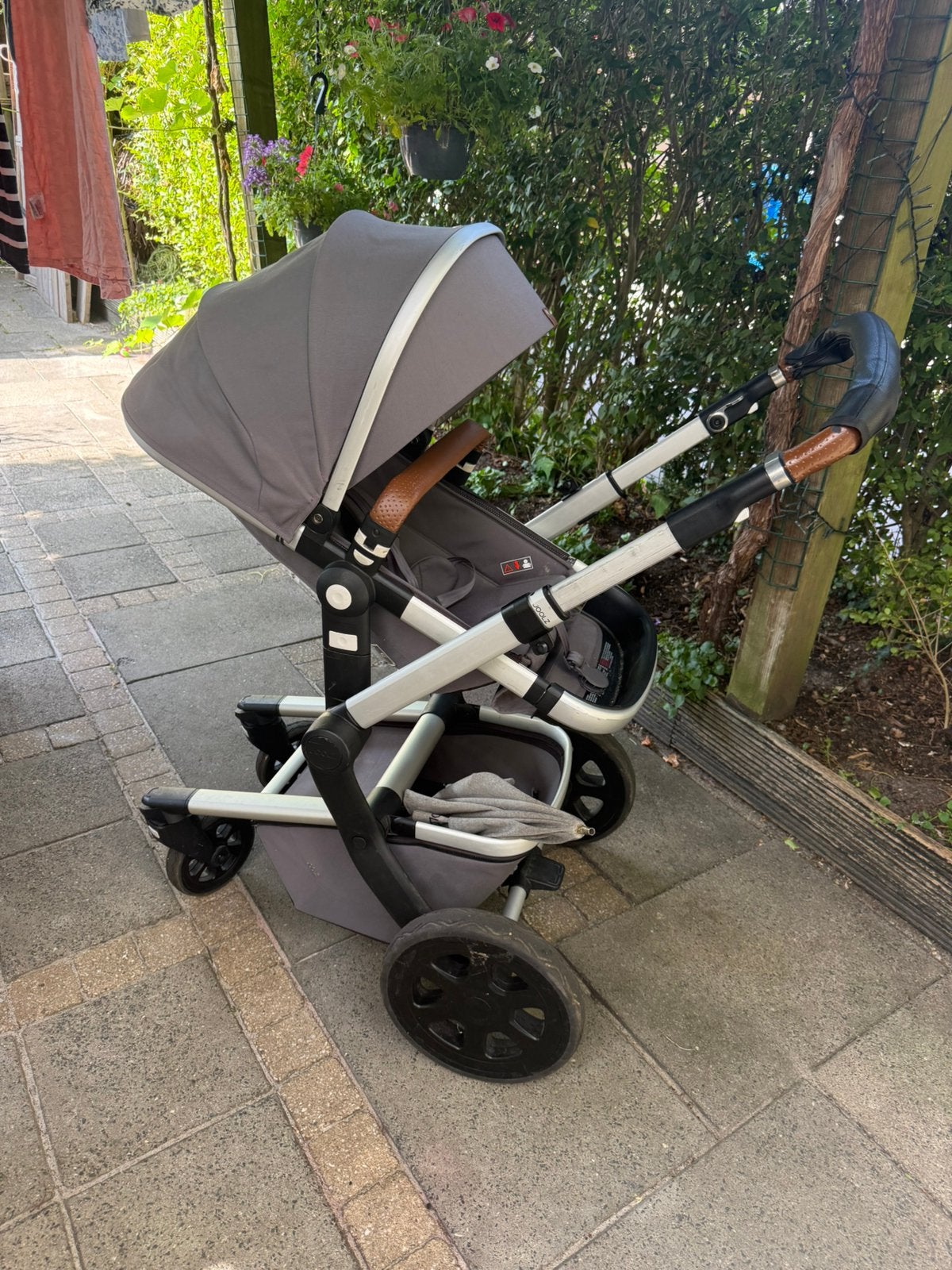 Joolz grijzig, Gebruikt, Verstelbare duwstang, Ophalen, Kinderwagen