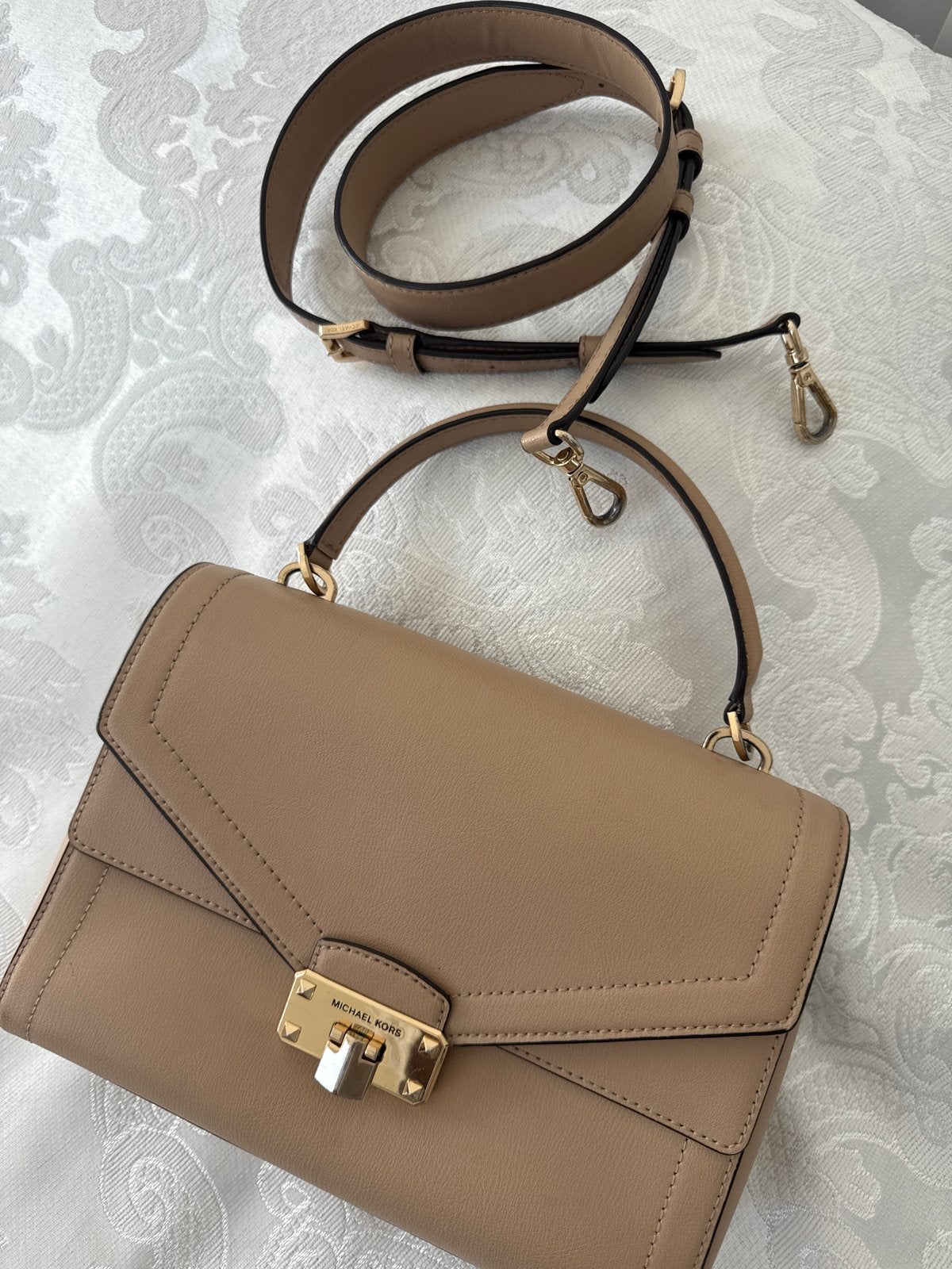 Michael Kors Handtas - Beige met gouden accenten, Ophalen of Verzenden, Zo goed als nieuw, Beige, Handtas