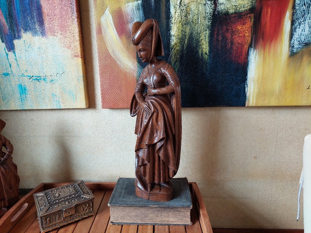 Pleurant / Eikenhout / 58 centimeter hoog, Antiek en Kunst, Kunst | Beelden en Houtsnijwerken, Handgemaakt, Beeld, Hout, Bruin