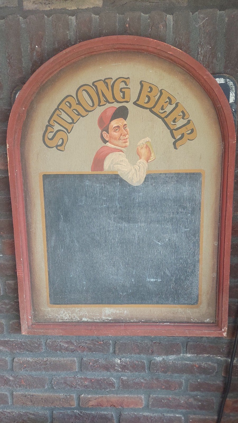 cafebord, uithang-bord mancave strongbeer met krijtgedeelte, Ophalen, Gebruikt, Reclamebord