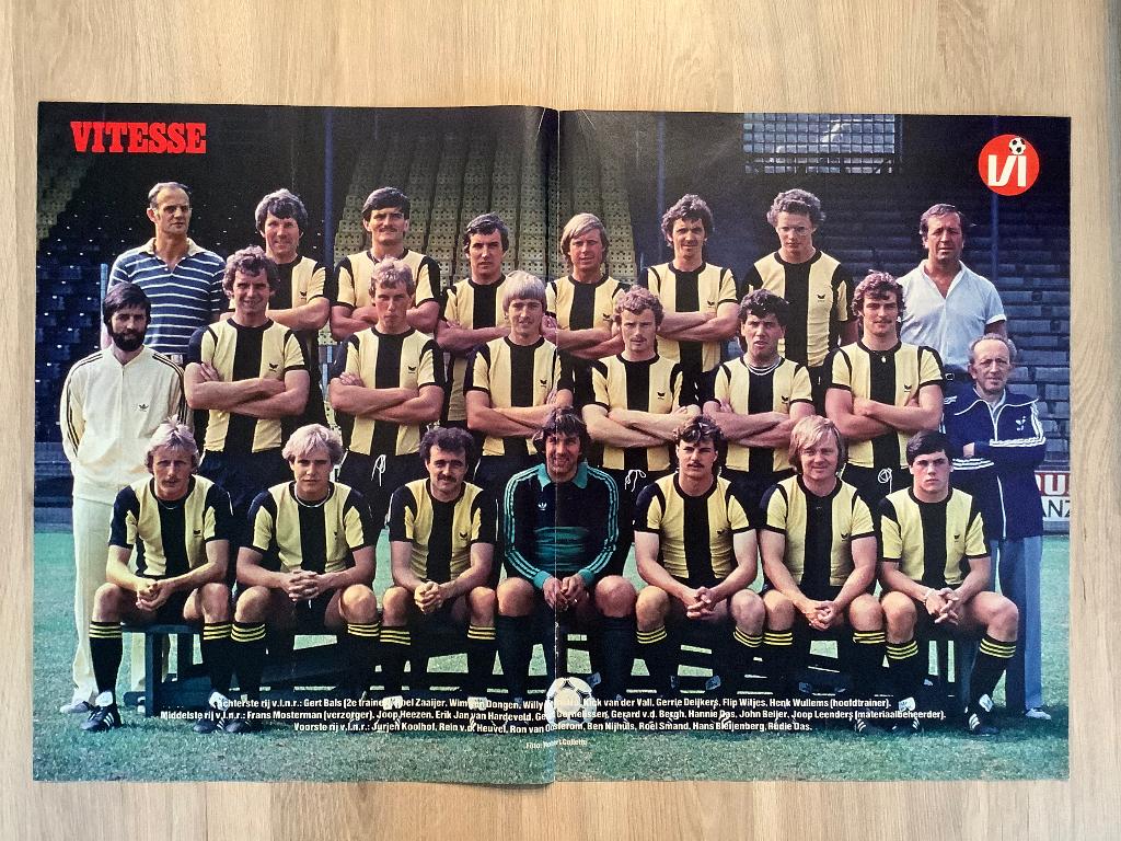 Poster Vitesse Arnhem Jaren 80, Ophalen of Verzenden, Zo goed als nieuw, Vitesse, Poster, Plaatje of Sticker