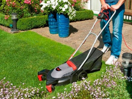 Skil Elektrische Grasmaaier met Opvangzak (Nieuw in doos!), Tuin en Terras, Cirkelmaaier, Gebruikt, Elektrische grasmaaier, Ophalen of Verzenden