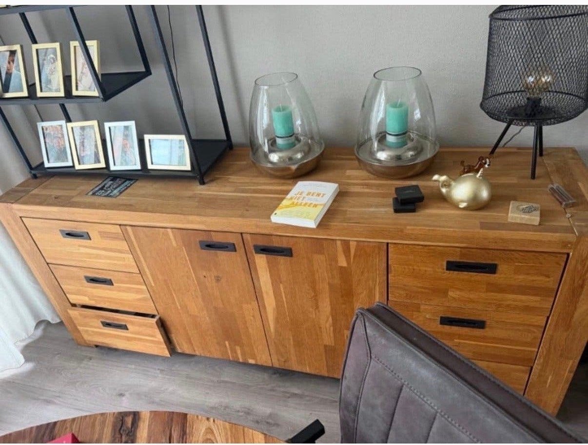 Massief eiken dressoir met lades en deuren, Huis en Inrichting, Kasten | Dressoirs, Ophalen, 150 tot 200 cm, Eikenhout, Zo goed als nieuw