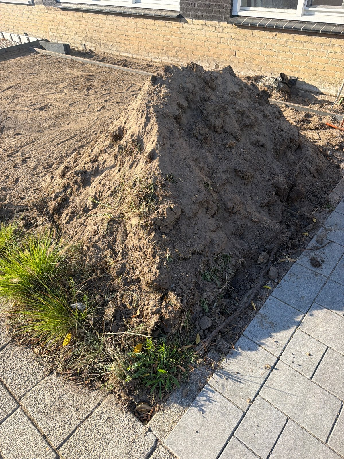 Zwarte zand (0,5 - 1,0 m3), Tuin en Terras, Ophalen, Gebruikt, Ophoogzand