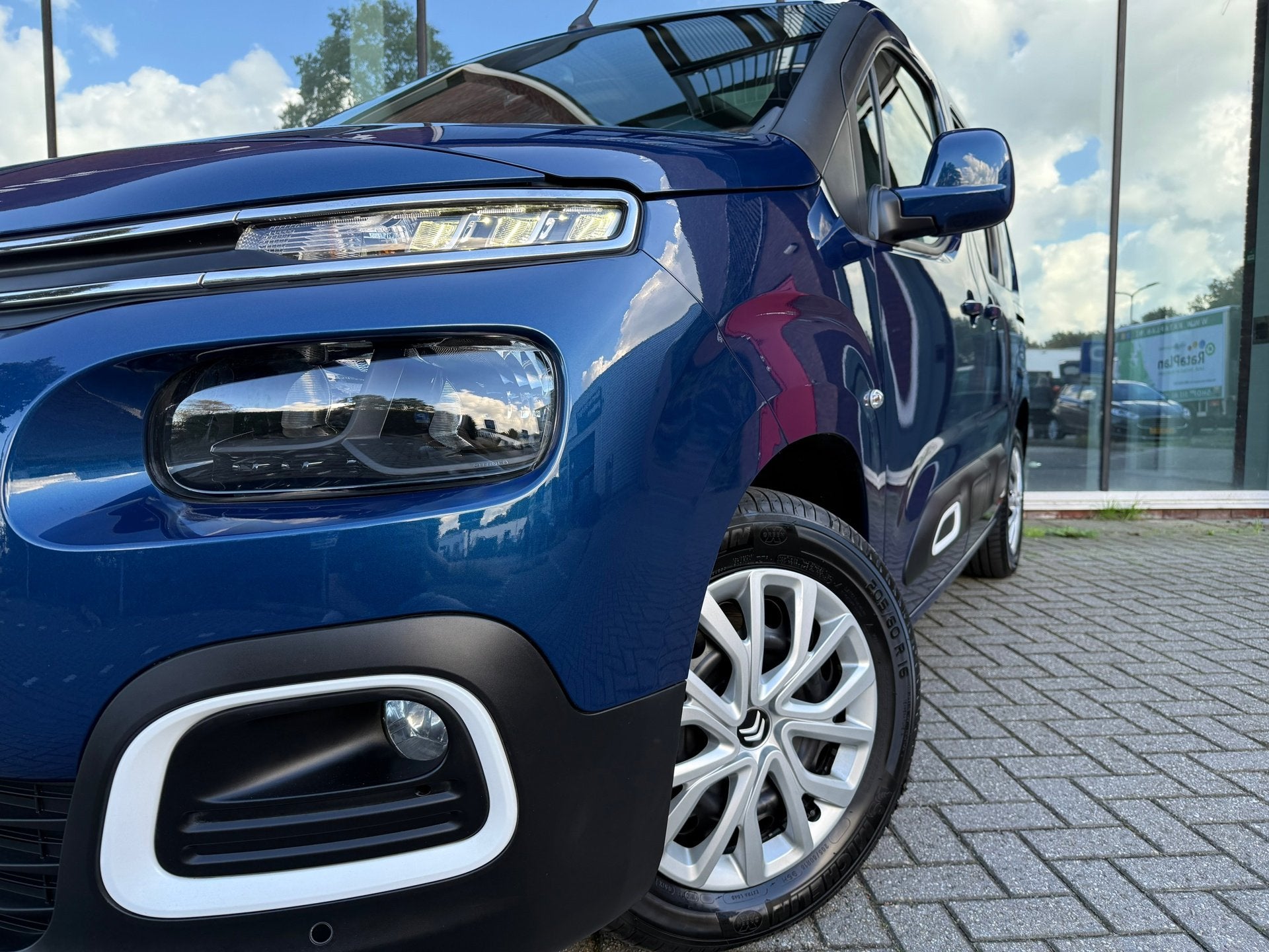 Citroen Berlingo 1.2 Turbo Shine - Climate - Panodak - Camer, Voorwielaandrijving, Dealer onderhouden, Stof, Gebruikt