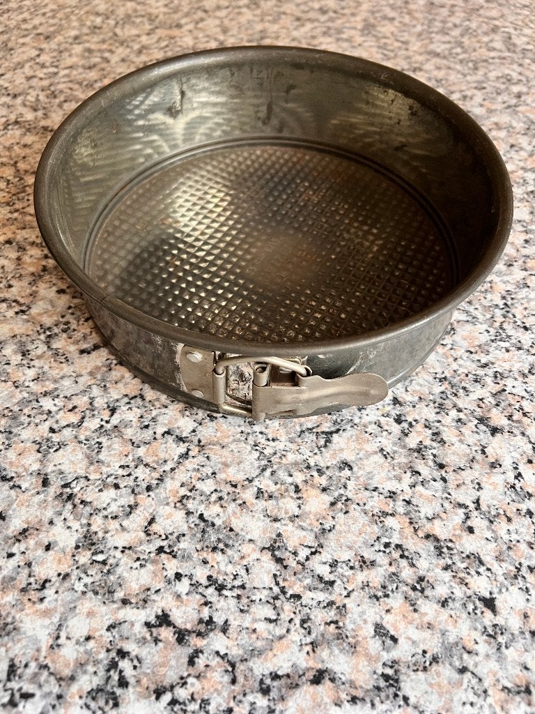 Kaiser Bakvorm bakblik rond diameter 22 cm inhoud 2,3 liter, Ophalen of Verzenden, Gebruikt, Taarten, Bakvorm