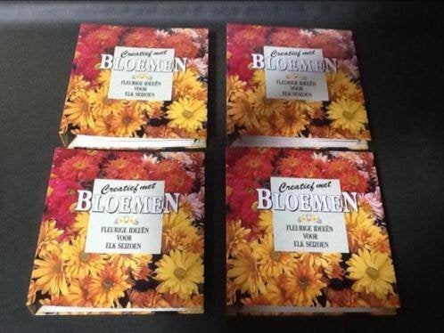 Creatief met bloemen 4 jaargetijde zo goed als nieuw., Ophalen, Zo goed als nieuw, Bloemschikken, Groendecoratie