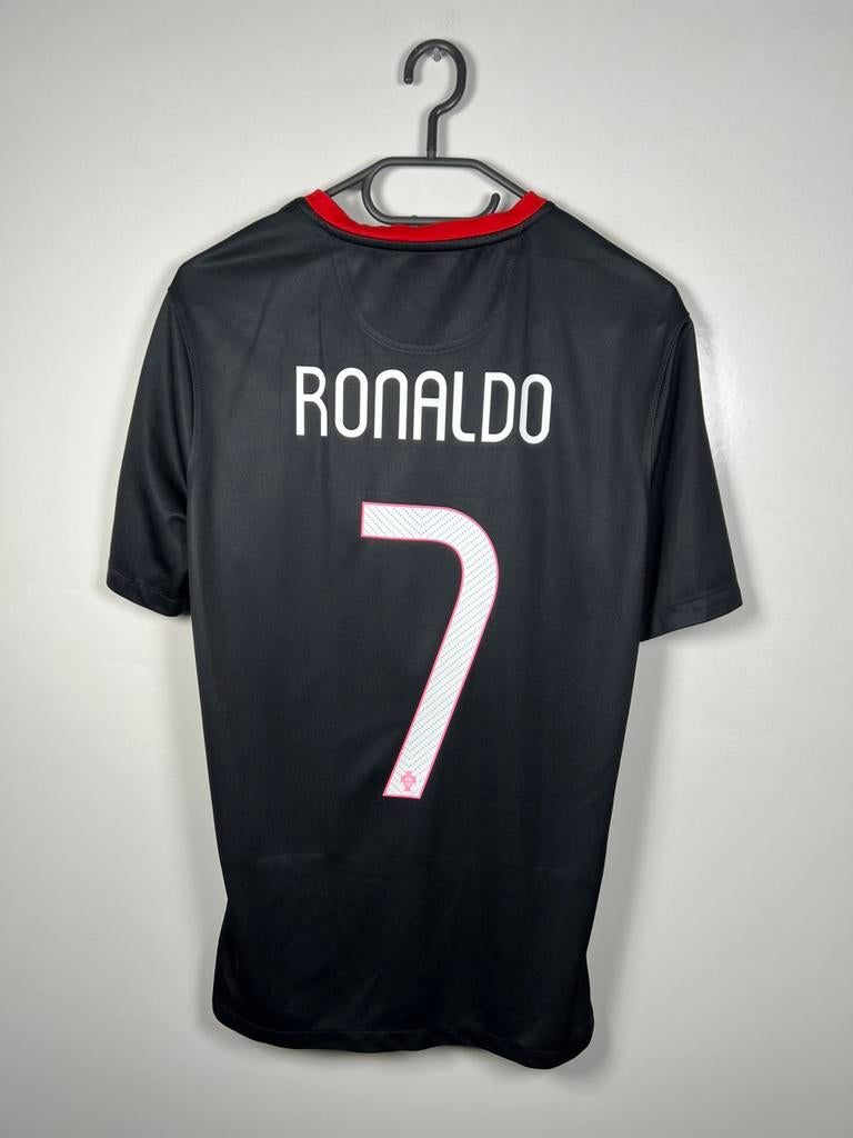 Portugal 2015 uit Ronaldo S, Ophalen of Verzenden, Zo goed als nieuw, Rood