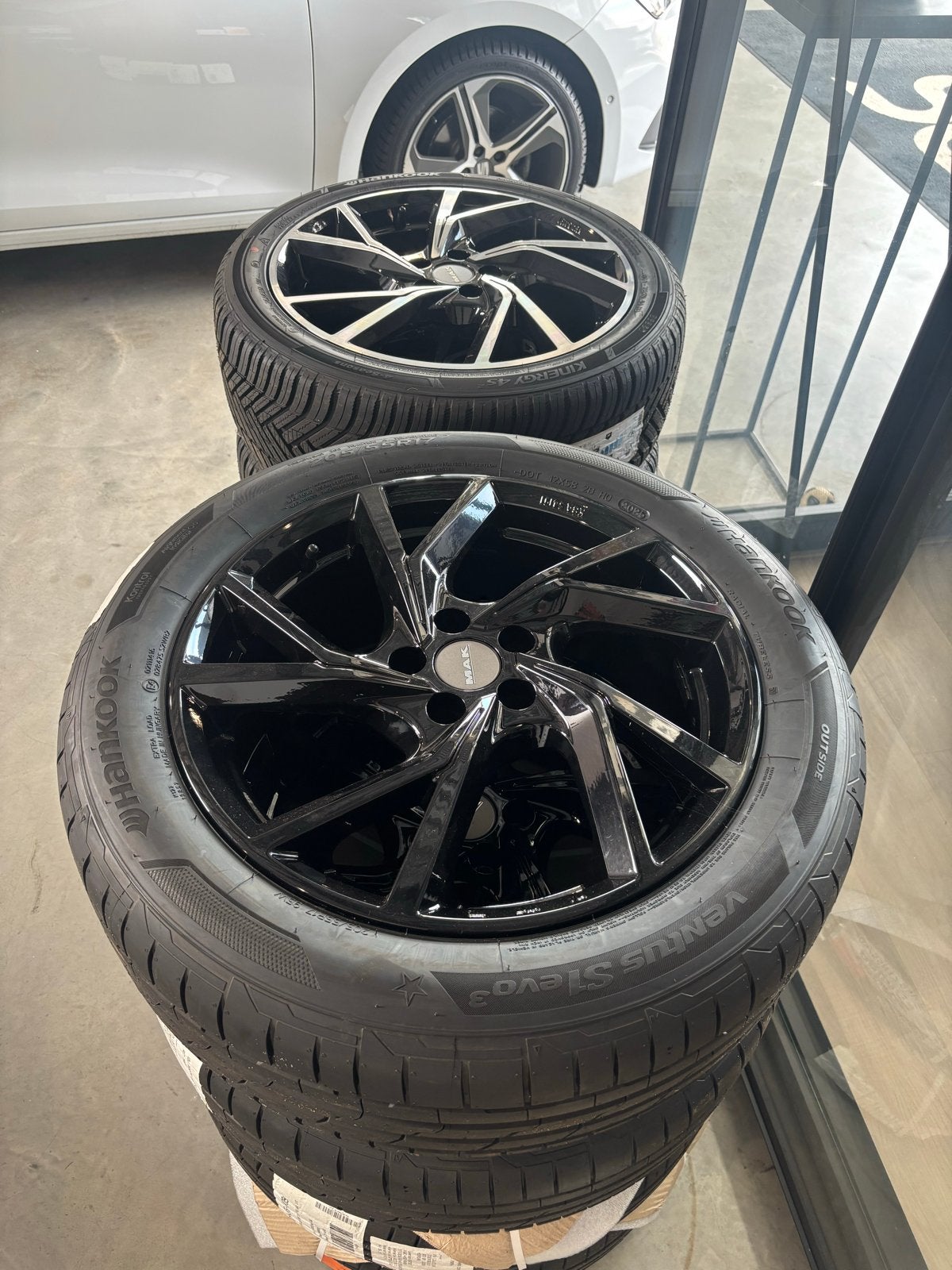 Nieuwe zomerset VW T-Cross/Taigo - Hankook Ventus S1 Evo3, Ophalen, Banden en Velgen, Nieuw, 17 inch