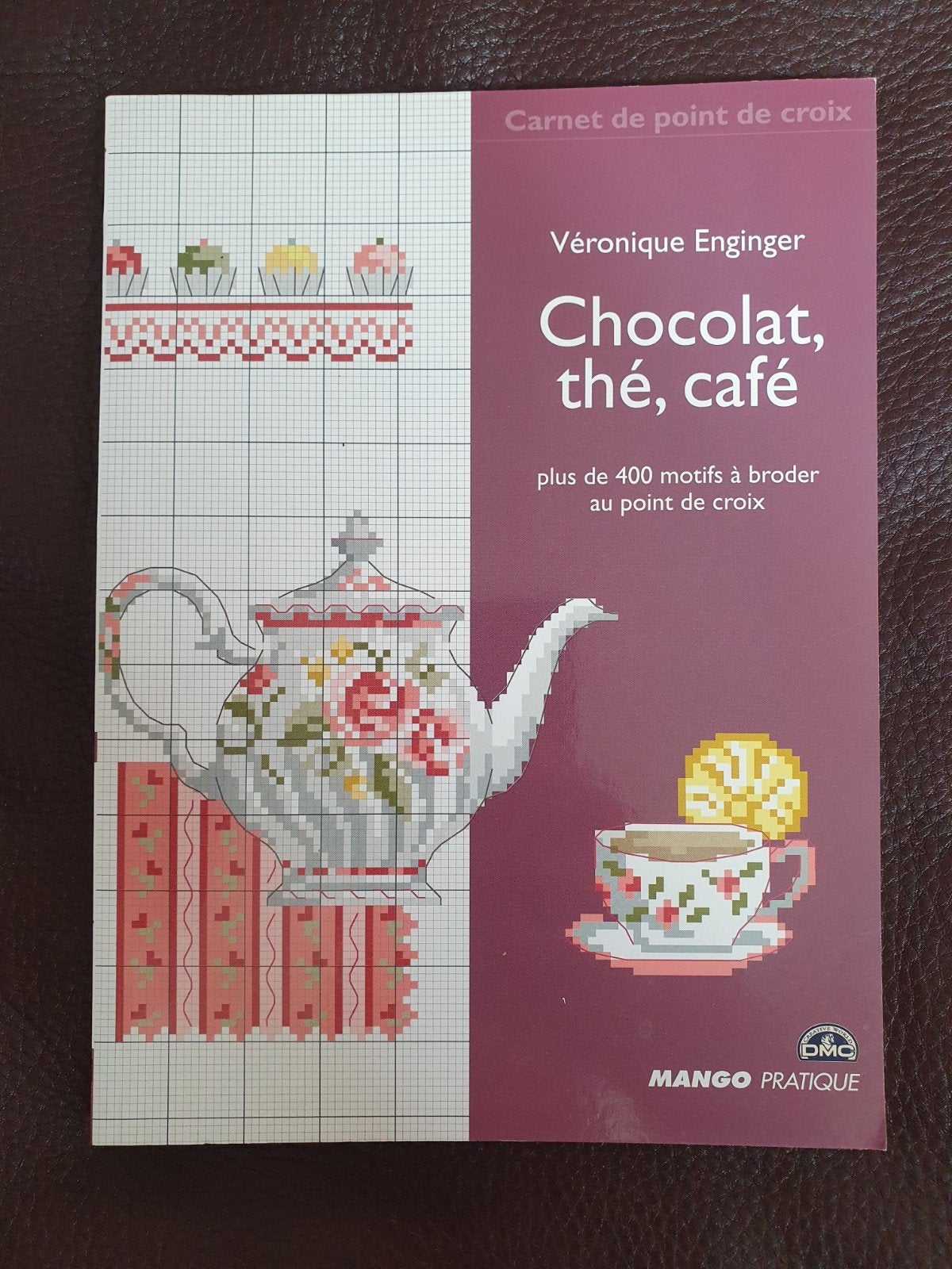 zeldzaam veronique enginger - chocolat borduurboek 2009, Verzenden, Nieuw, Handborduren, Patroon