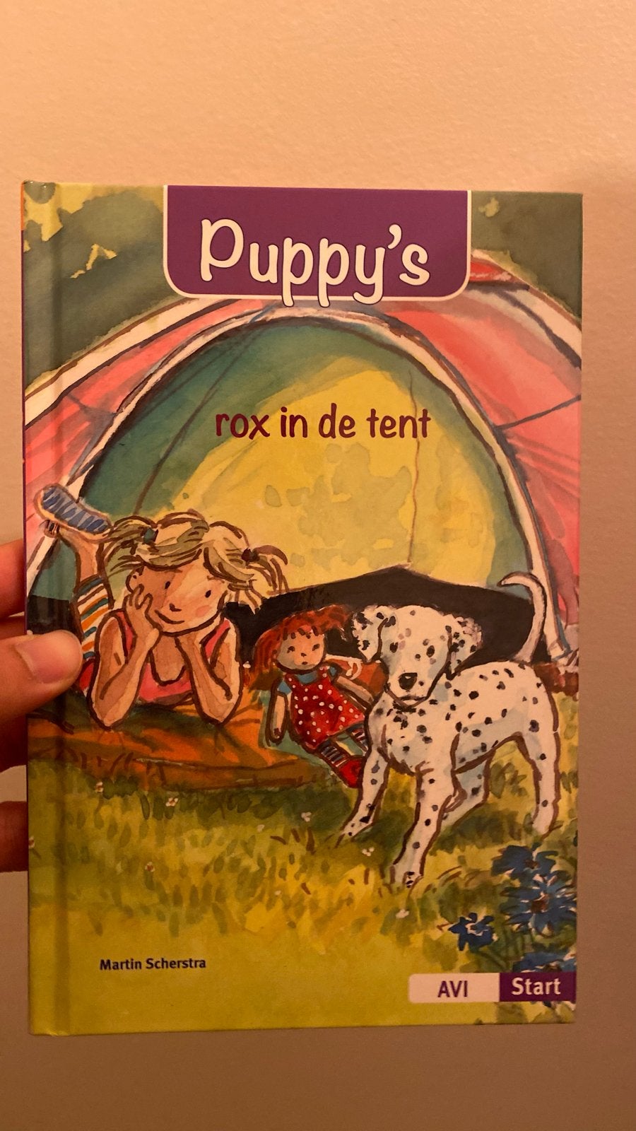 Puppy's: Rox in de tent - Martin Scherstra (AVI Start), Ophalen of Verzenden, Zo goed als nieuw, Fictie algemeen