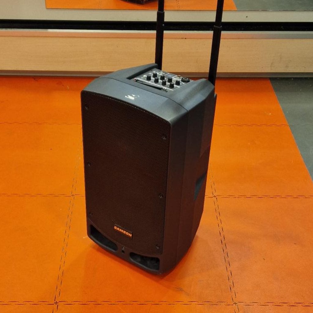 Samson Expedition XP310w draadloze speaker incl. microfoon, Samson, Gebruikt, Support@samson.com, 278-B Duffy Avenue
Hicksville, NY 11801
USA