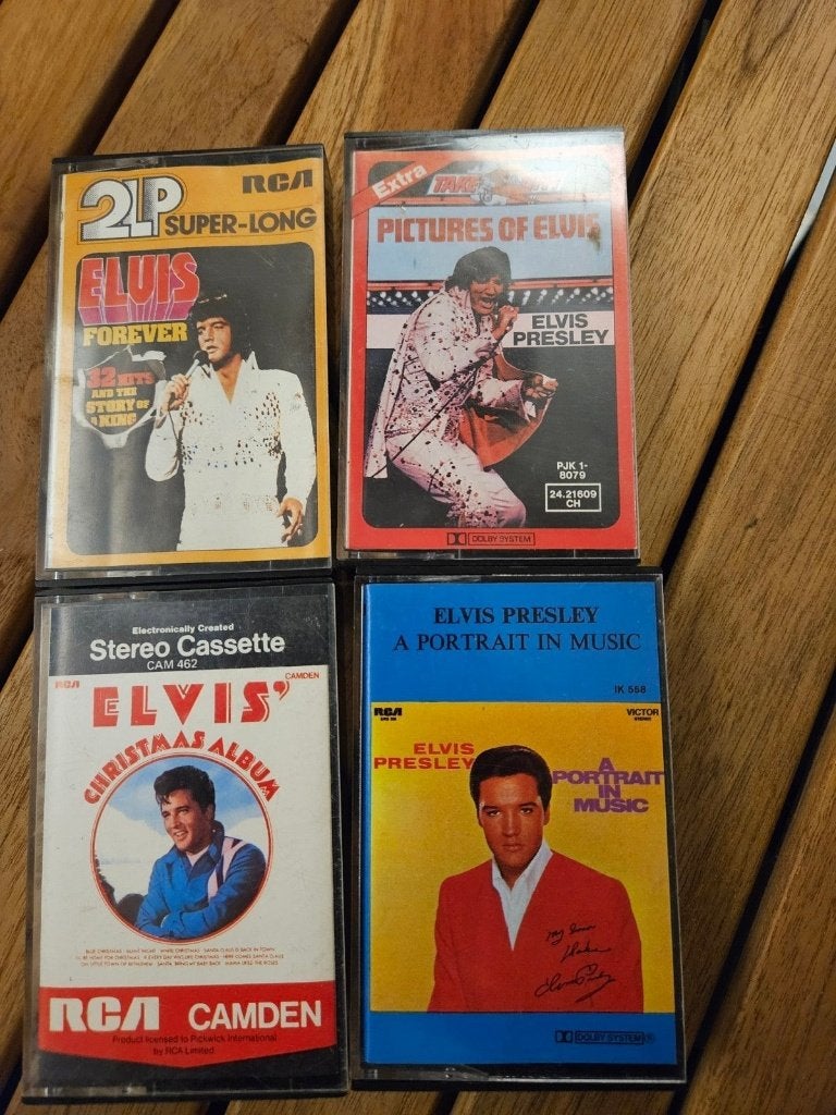 4 Cassettebandjes van Elvis Presley € 20,00, Gebruikt, 2 t/m 25 bandjes, Ophalen of Verzenden, Voorbespeeld
