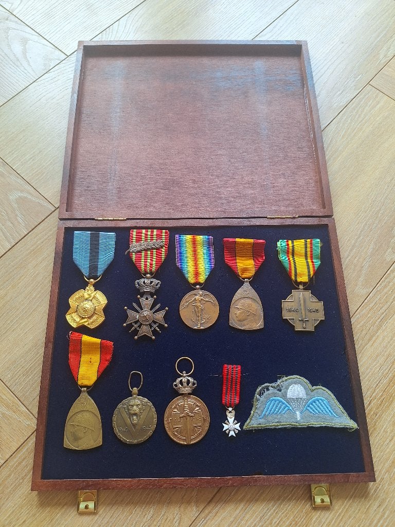 Lot Belgische Medailles, Onderscheidingen 4, Ophalen of Verzenden, Overige materialen, Buitenland