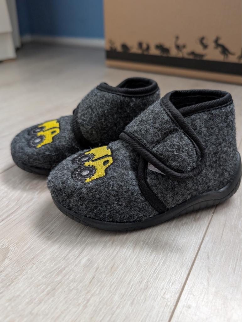 Jongens pantoffels maat 23, Kinderen en Baby's, Kinderkleding | Schoenen en Sokken, Verzenden, Overige typen, Nieuw, Jongen