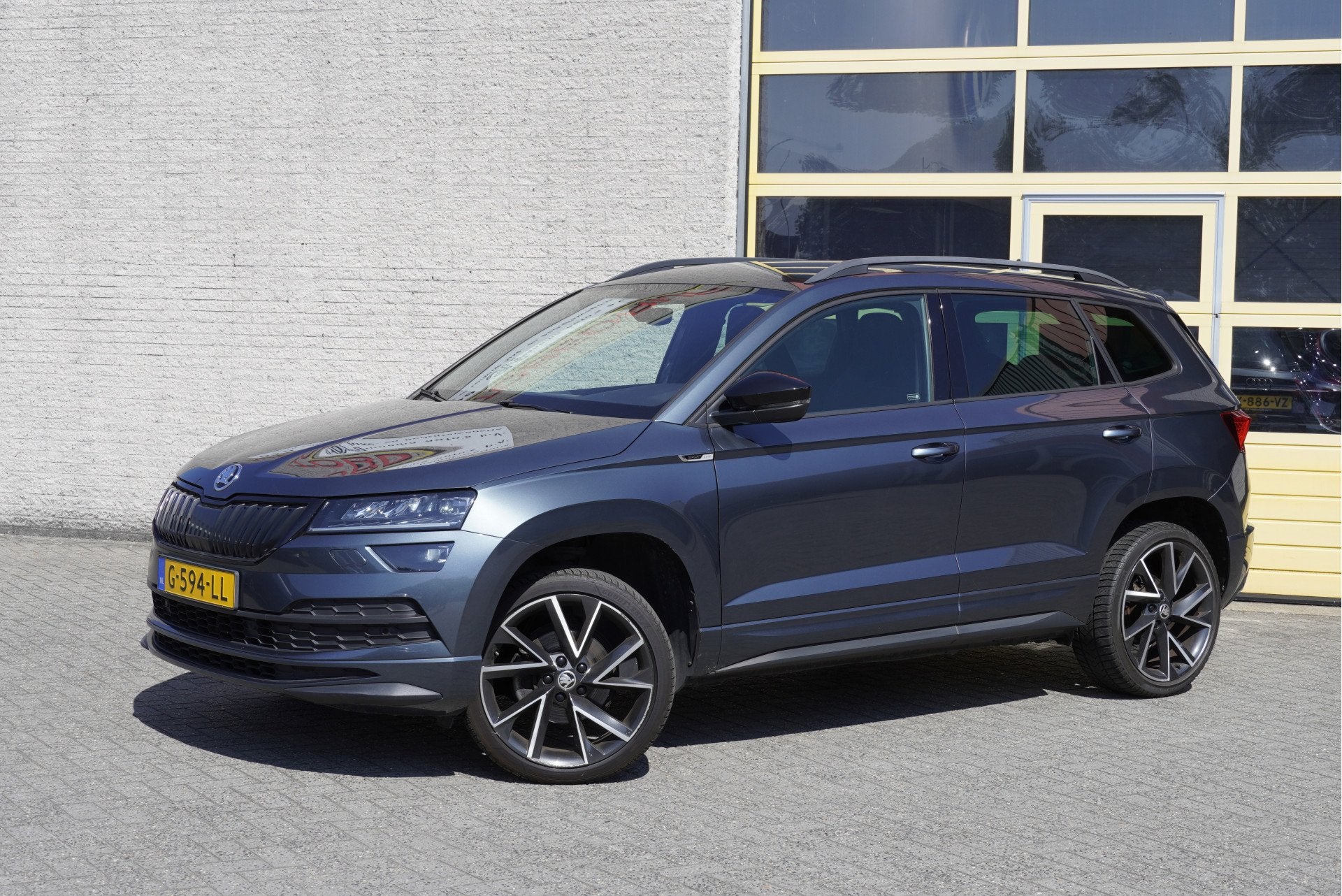 Skoda Karoq 1.5 TSI ACT 150PK! Automaat Sportline Business B, Dealer onderhouden, Stof, 4 cilinders, 150 pk