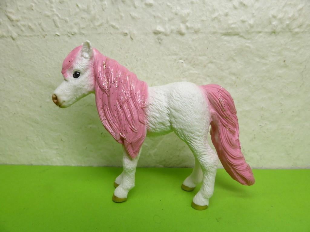 Schleich 82927 kasteelveulen Tyara, Verzamelen, Dierenverzamelingen, Ophalen of Verzenden, Zo goed als nieuw, Paard, Beeldje of Figuurtje