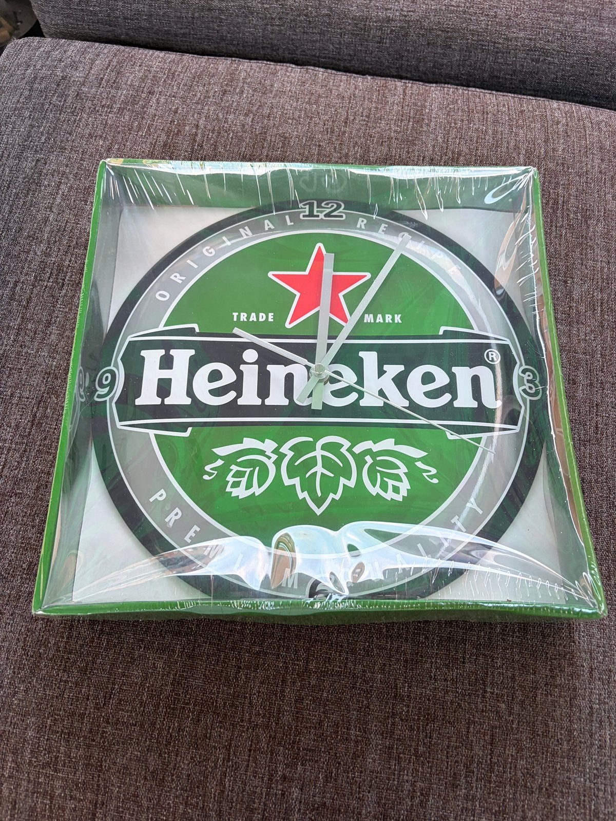 Originele Heineken wandklok nieuw in verpakking, Ophalen of Verzenden, Zo goed als nieuw, Heineken