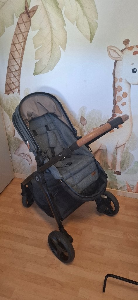 Qute Q-Rider + Nuna PIPA next Maxicosi, Zo goed als nieuw, Combiwagen, Verstelbare duwstang, Ophalen