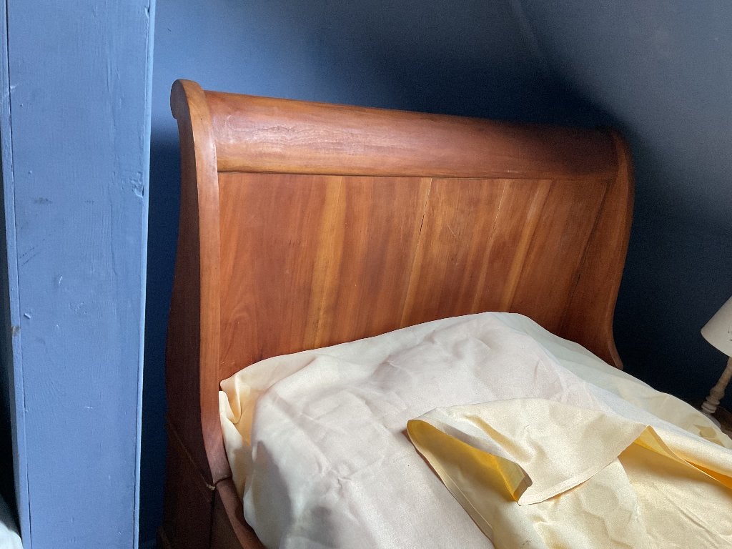 Heel oude twijfelaar bed, buitenzijde 2m x115 cm, Ophalen