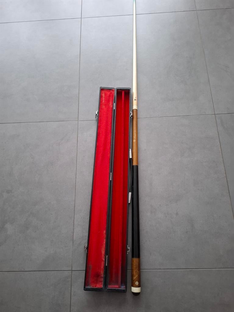 Longoni biljartkeu met koffer, Ophalen of Verzenden, Gebruikt, Keu of Ballen