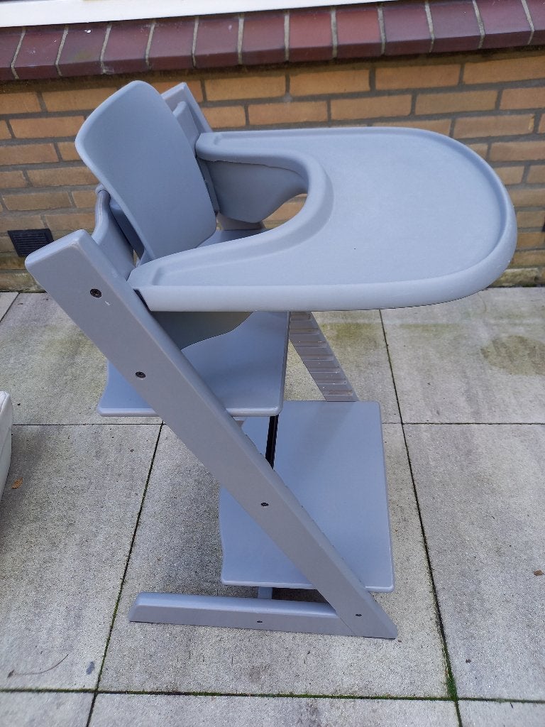 Stokke Tripp Trapp stoel, met tafelblad en babyset, Ophalen, Gebruikt, Meegroeistoel, Aanschuifbaar