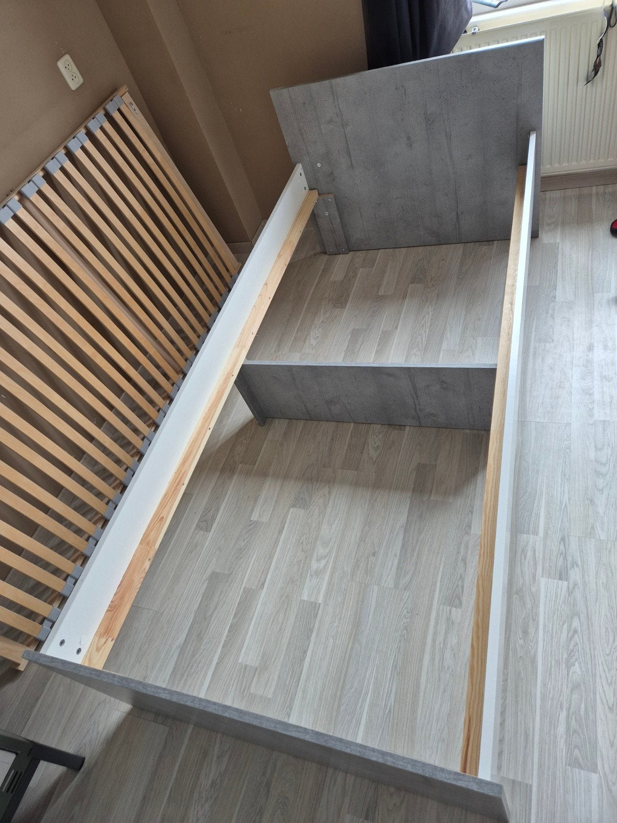 Jongensbed 200x90 compleet met lades en lattenbodem, Ophalen