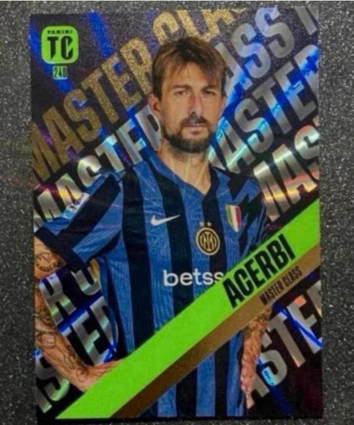 Panini Top Class 2025   MASTER CLASS   ACERBI   INTER MILAN, Hobby en Vrije tijd, Stickers en Plaatjes, Verzenden, Zo goed als nieuw