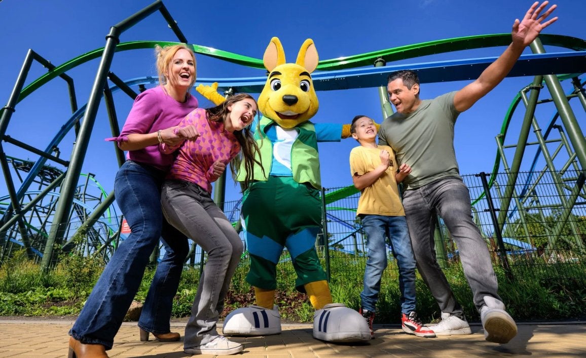 Walibi Holland voucher 3e ticket gratis, Drie personen of meer, Overige typen