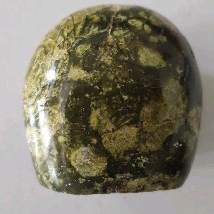 Prachtig gepolijste Serpentijn steen - 434 gram, Ophalen of Verzenden