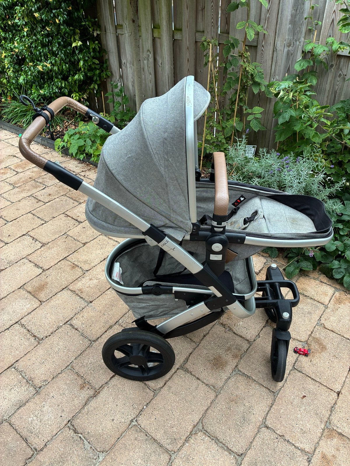Joolz Geo Tailor Graphite kinderwagen, Ophalen, Gebruikt, Combiwagen, Met reiswieg