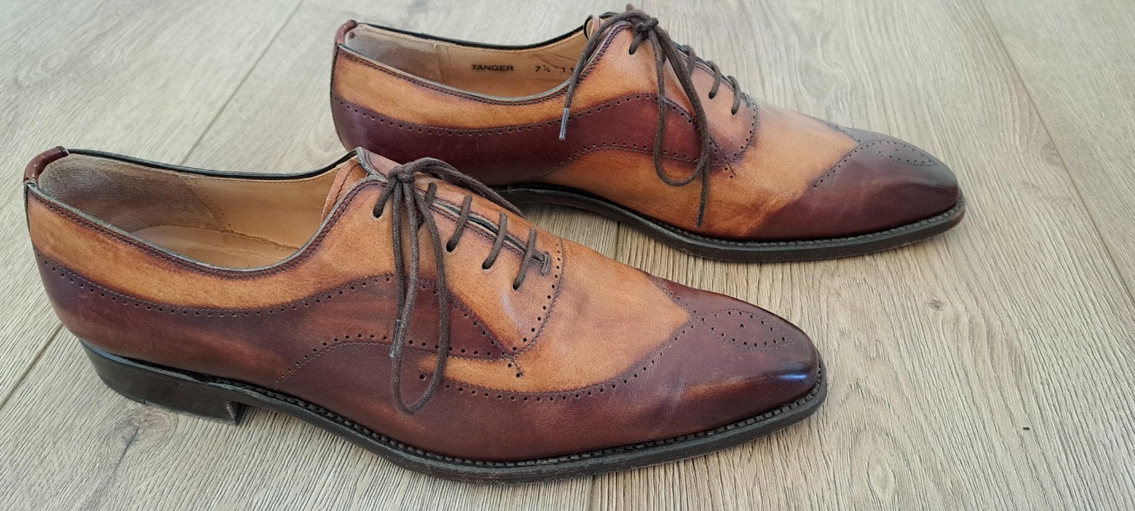Te koop: bruin/beige herenschoenen, Bruin, Ophalen of Verzenden, Gedragen, Goodyear Welted