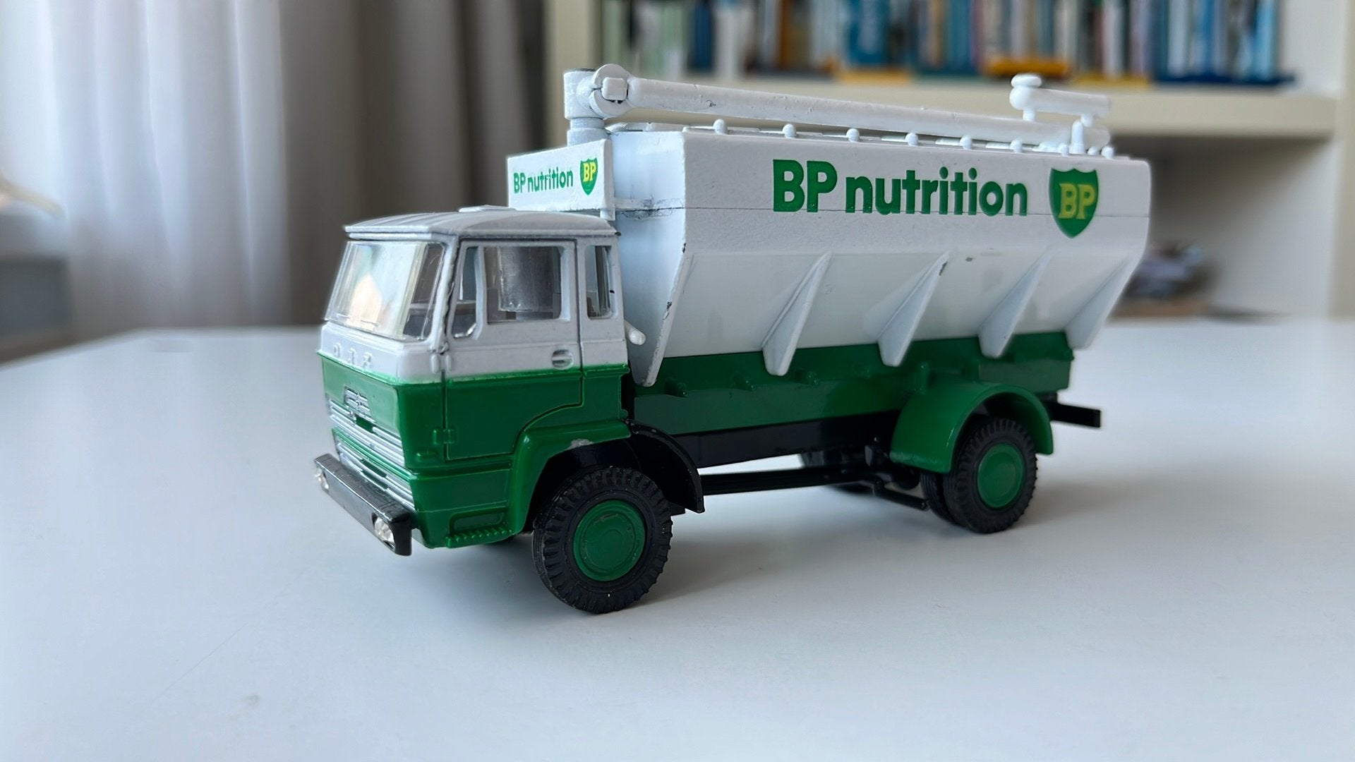 Lion Car Daf 2000 bulk carrier BP Nutrition, Ophalen of Verzenden, Zo goed als nieuw, Bus of Vrachtwagen, Lion Toys