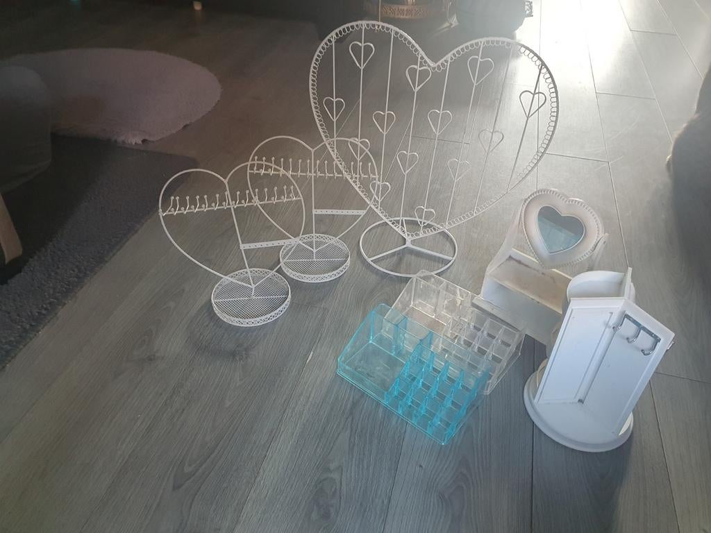 Sieraden en make up rek kastje, Ophalen of Verzenden, Nieuw, Overige kleuren, Gehele gezicht