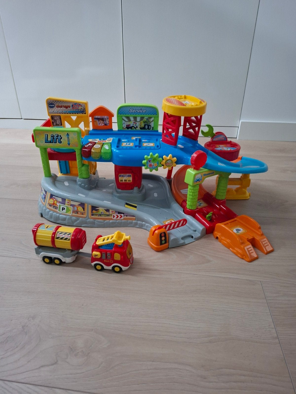 garage, Kinderen en Baby's, Ophalen, Zo goed als nieuw