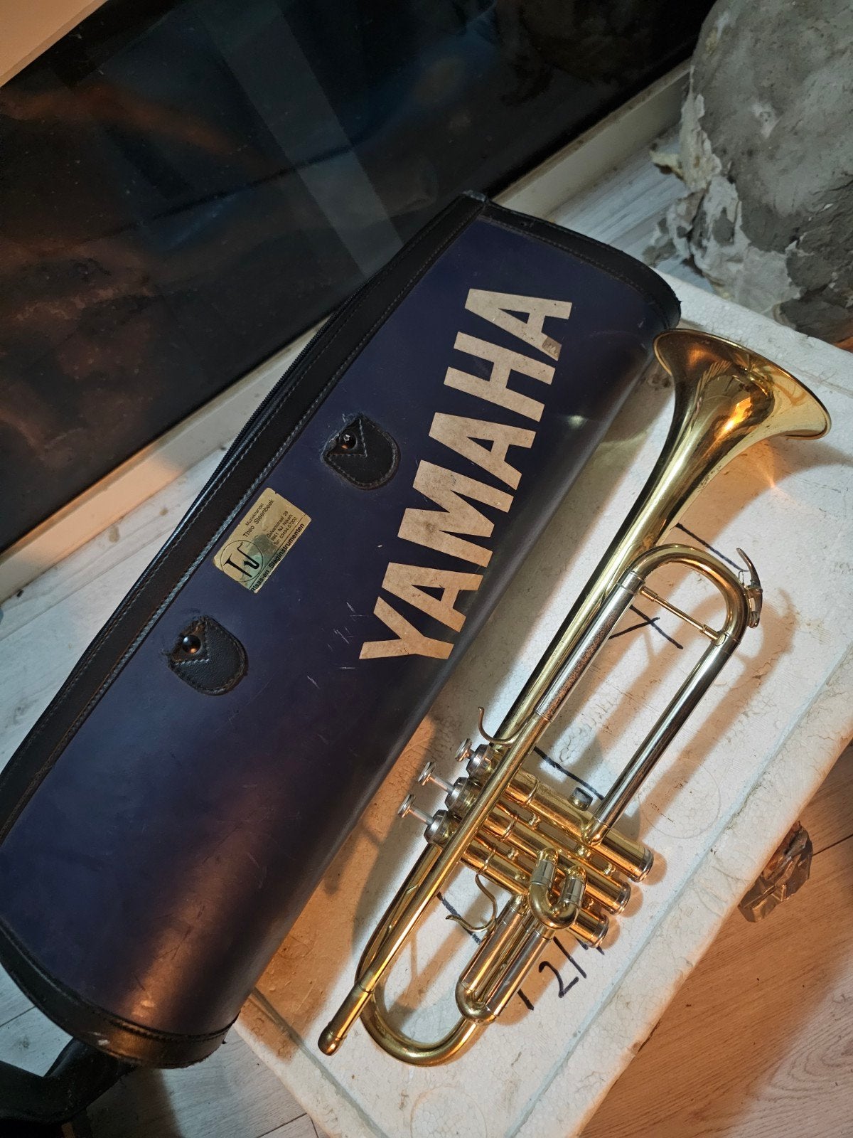 Yamaha trompet (onderdeel ontbreekt, moet gesoldeerd), Ophalen of Verzenden, Gebruikt, Bes-trompet, Met koffer