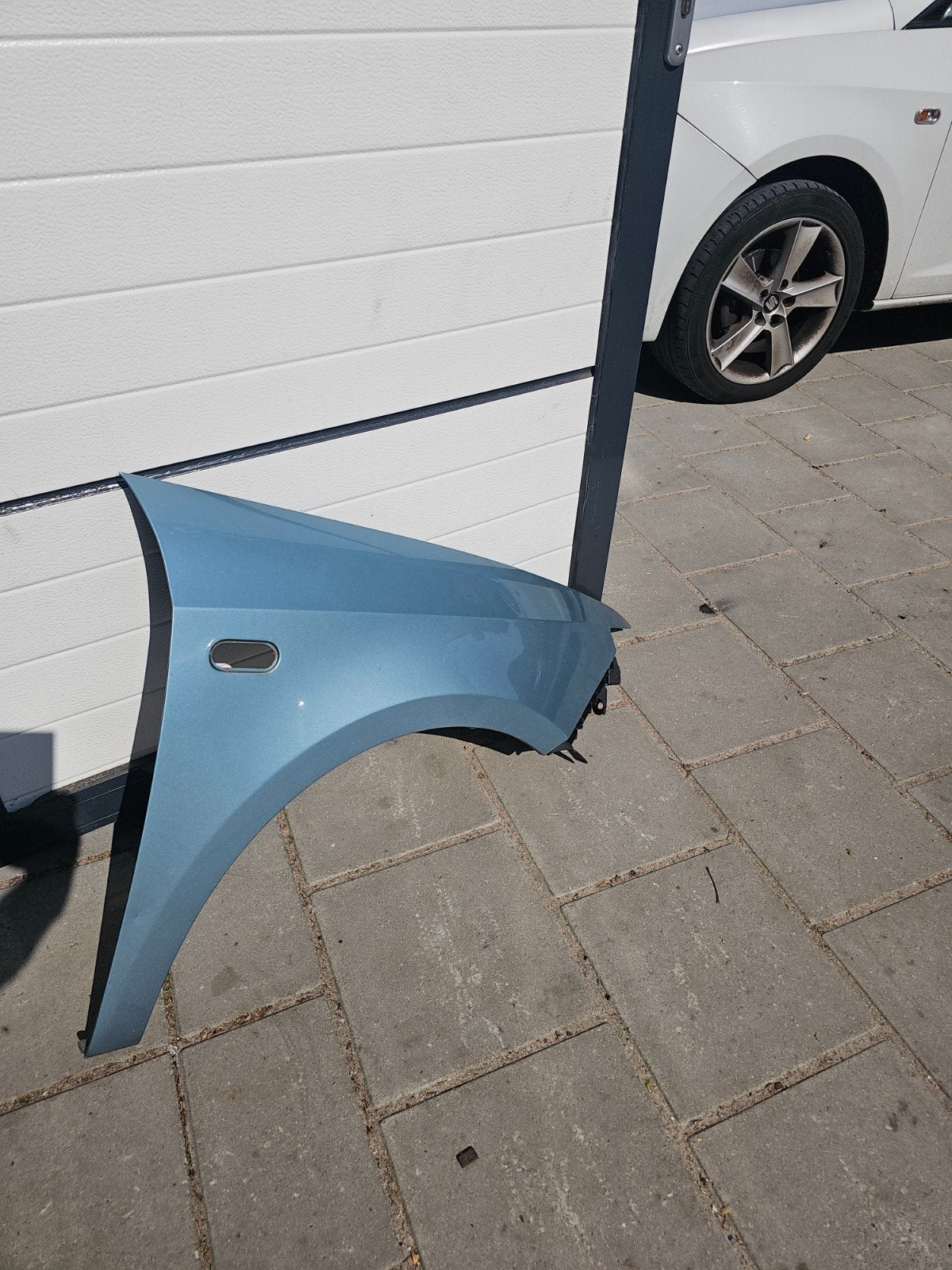 Spatbord rechts voor Seat Ibiza 6J (2008-2017) blauw, Ophalen of Verzenden, Voor, Seat, Spatbord