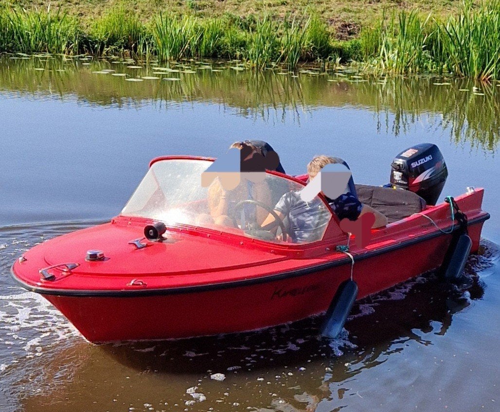 Toerbootje met motor en trailer, Ophalen, Trailer
