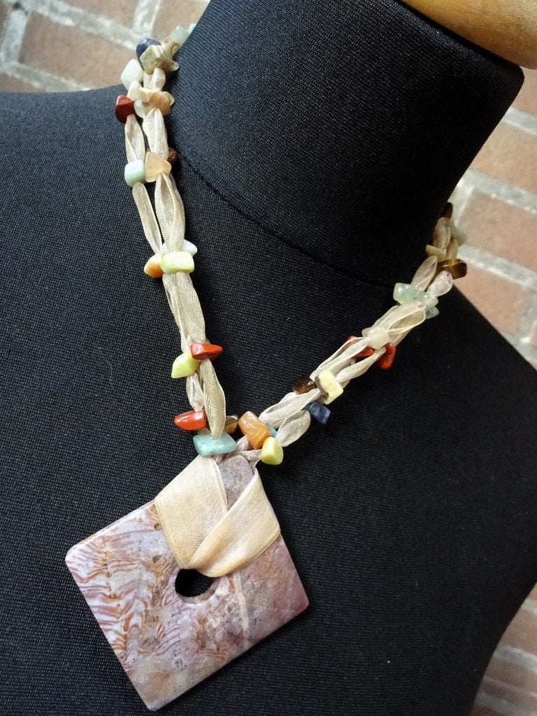 Bohemien ketting met Vierkante Donut steen Hanger, Verzenden, Gebruikt, Steen of Mineraal, Met edelsteen