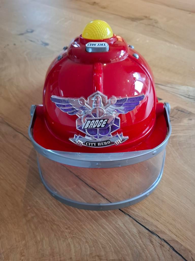 Brandweerhelm met geluid en zwaailicht - ZGAN, Ophalen of Verzenden, Zo goed als nieuw, Jongen of Meisje
