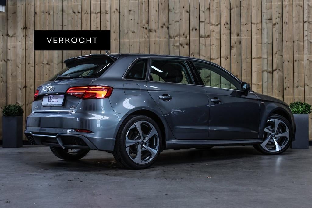 Audi A3 Sportback 1.4 TFSI S-Line *Led*Carplay*Stuur- Stoelv, Auto's, Gebruikt, 4 cilinders, 150 pk, Leder en Stof