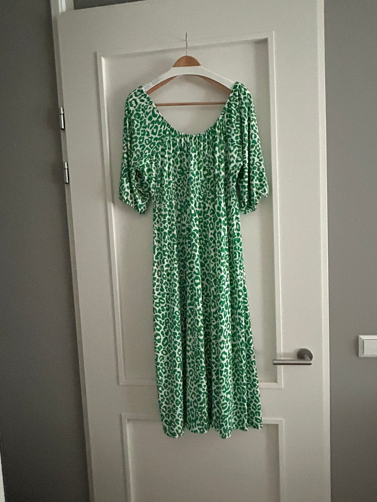Spiksplinternieuwe zomerjurk van Yoek, Verzenden, Zwart, Maat 46/48 (XL) of groter, Zo goed als nieuw