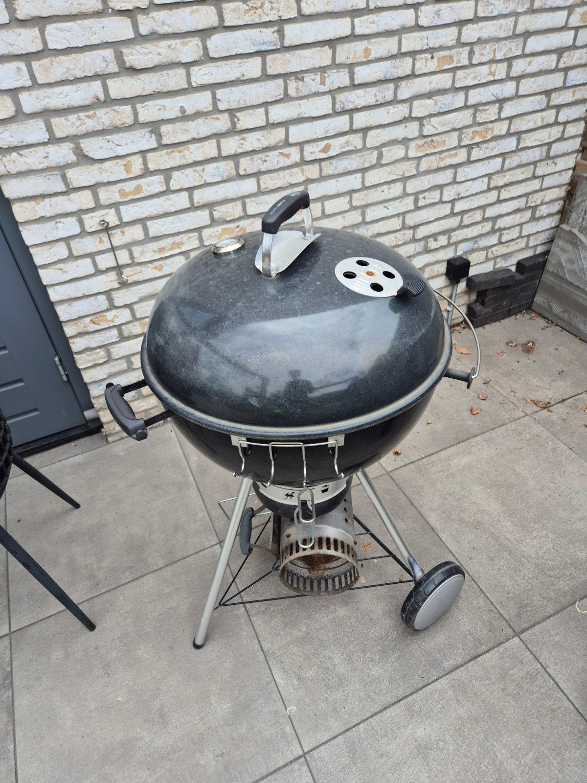 Gebruikte Weber Barbecue - Perfect voor zomeravonden, Tuin en Terras, Houtskoolbarbecues, Ophalen, Gebruikt, Weber